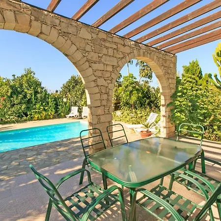 Solon Villa Polis