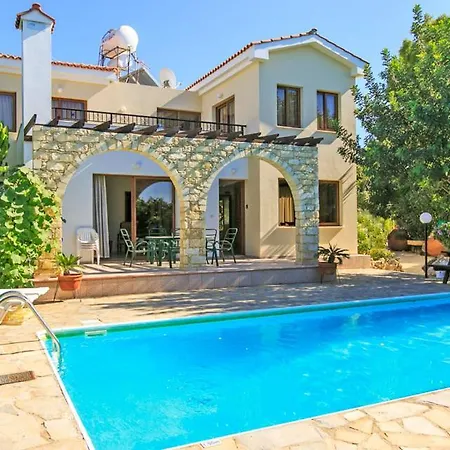 Solon Villa Polis
